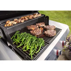 Barbecue a gas Weber Genesis E-315 3 bruciatori nero con ripiano laterale
