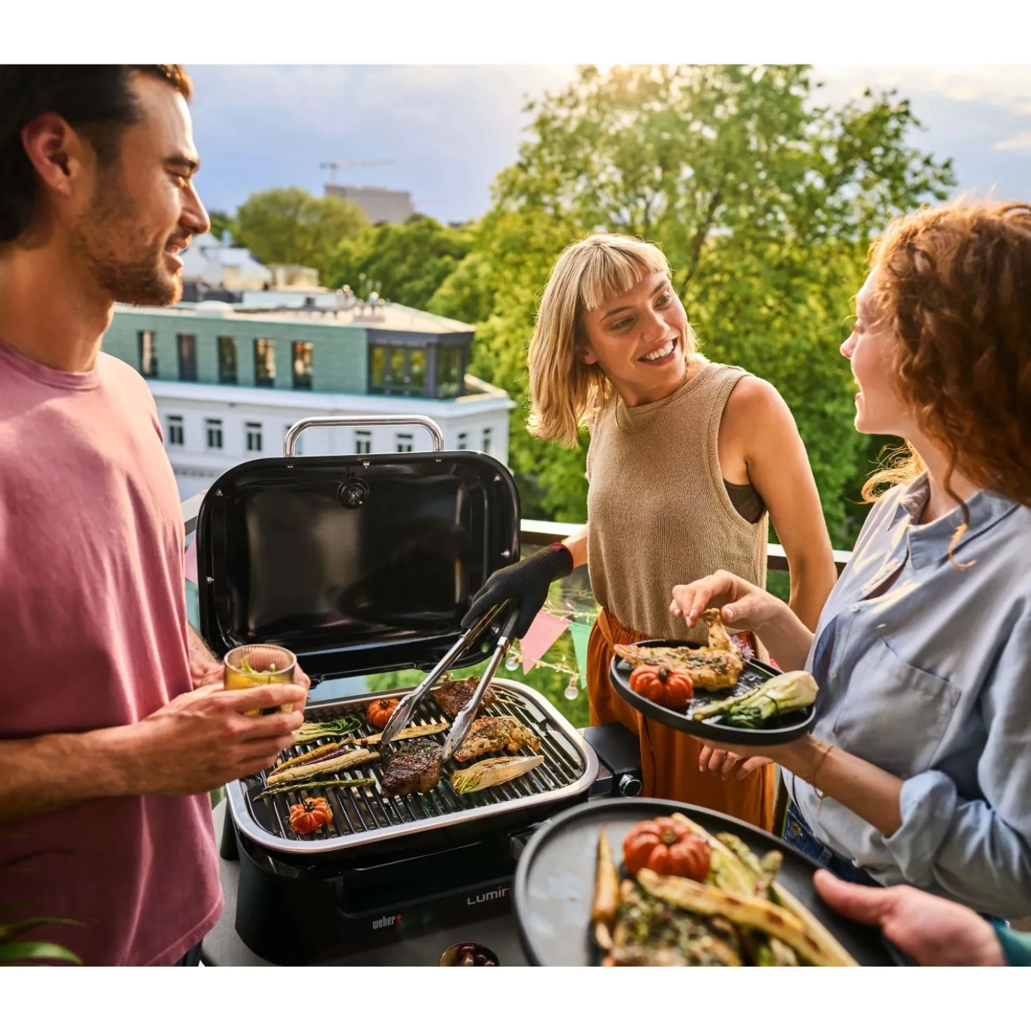 Barbecue elettrico Weber Lumin Compact 2200 W nero 1166 cm²