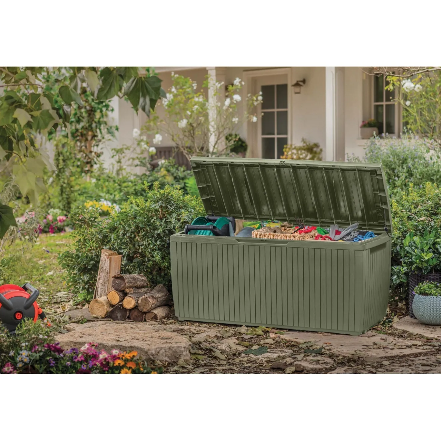 Baule da esterno Springwood 123x54x57 cm 305 l verde
