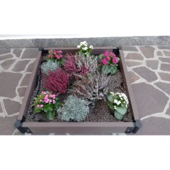 Bordura modulare in WPC, marrone, 0,6 x 0,6 m