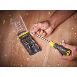 Cacciavite Stanley set inserti 33 pz
