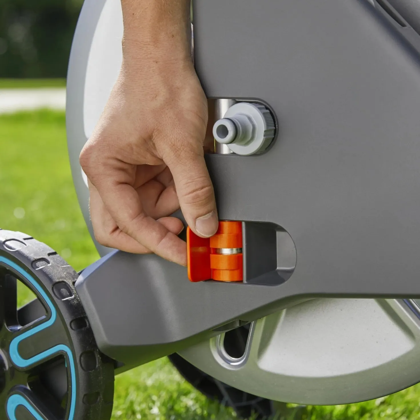Carrello avvolgitubo Gardena AquaRoll M Metal con tubo 25 m lancia e raccordi