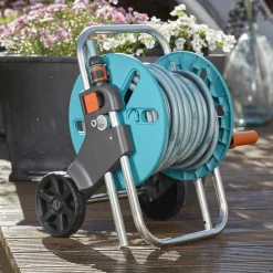Carrello avvolgitubo Gardena AquaRoll S con tubo lancia e raccorderia