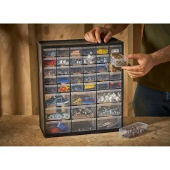 Cassettiera portaminuteria Stanley con 39 cassetti