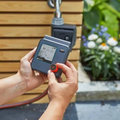 Centralina per irrigazione a batteria Gardena Select fino a 3 programmi