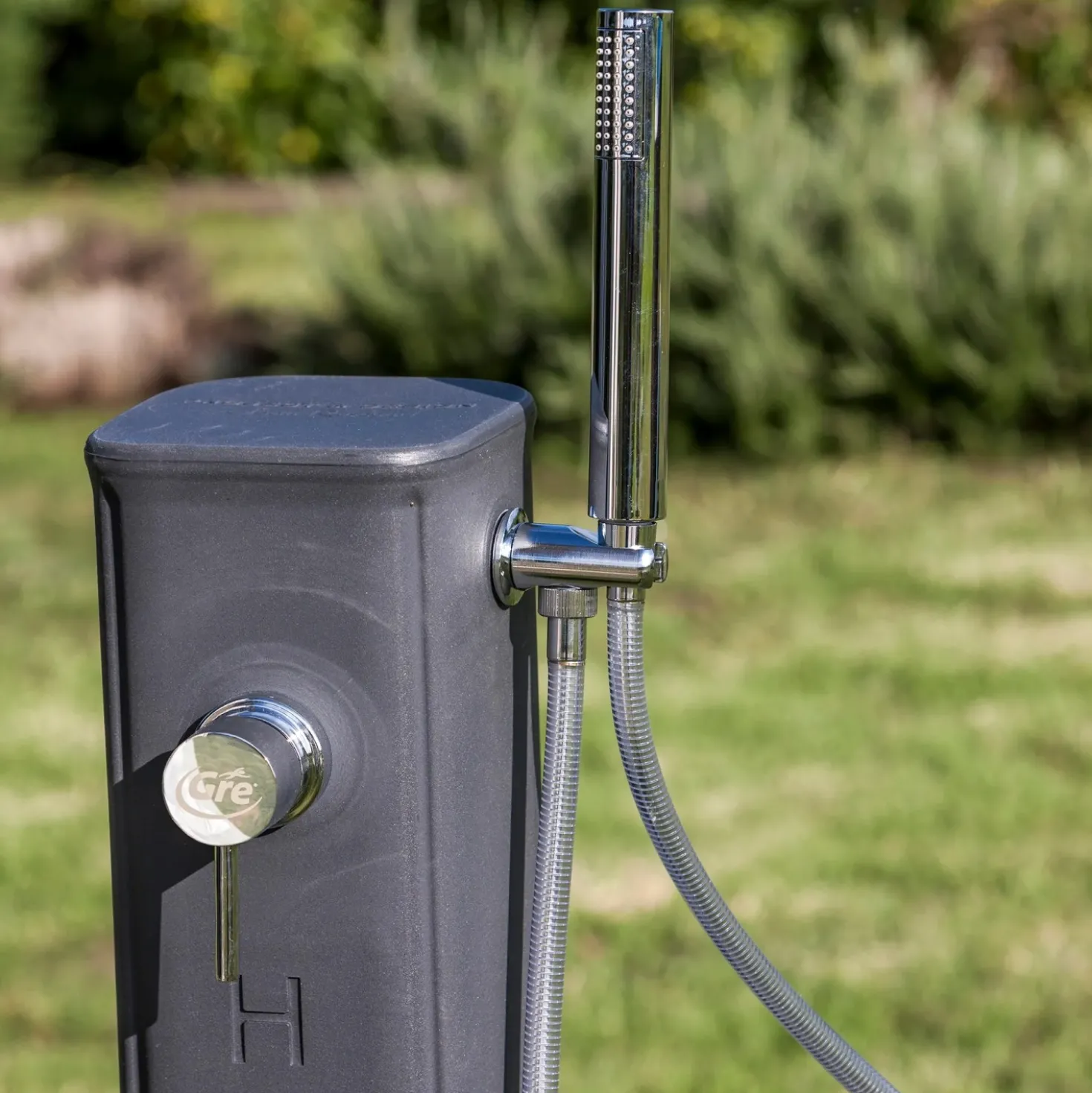 Doccia da giardino solare in polietilene nero 19 l