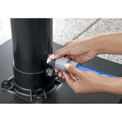 Doccia da giardino solare Bestway nero 8 l con miscelatore