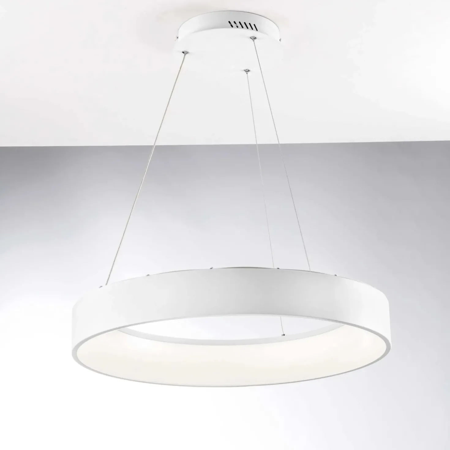Lampadario a sospensione LED Noah 8000lm 60W CCT 60x10x150 cm bianca