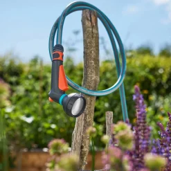 Lancia irrigazione Gardena Classic getto a doccia