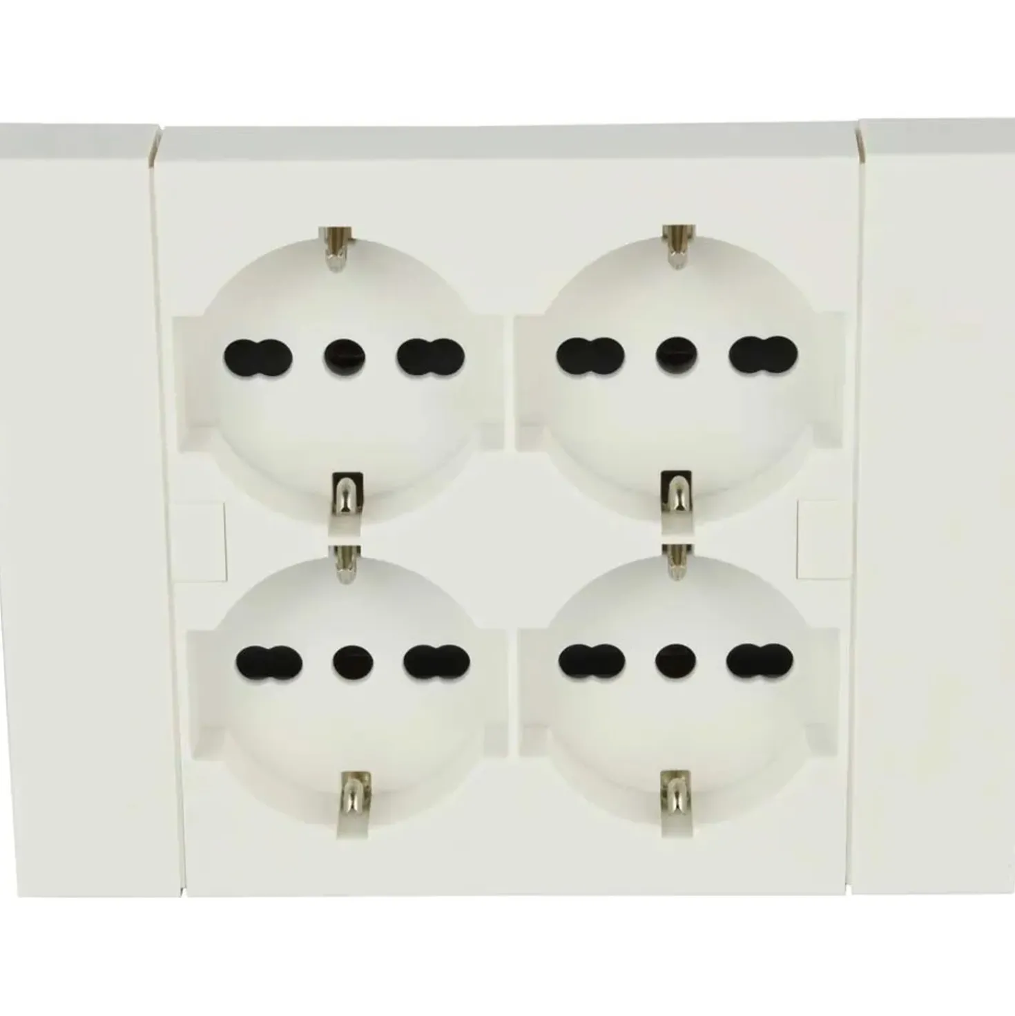 Multipresa da incasso quadra 4 prese bianco