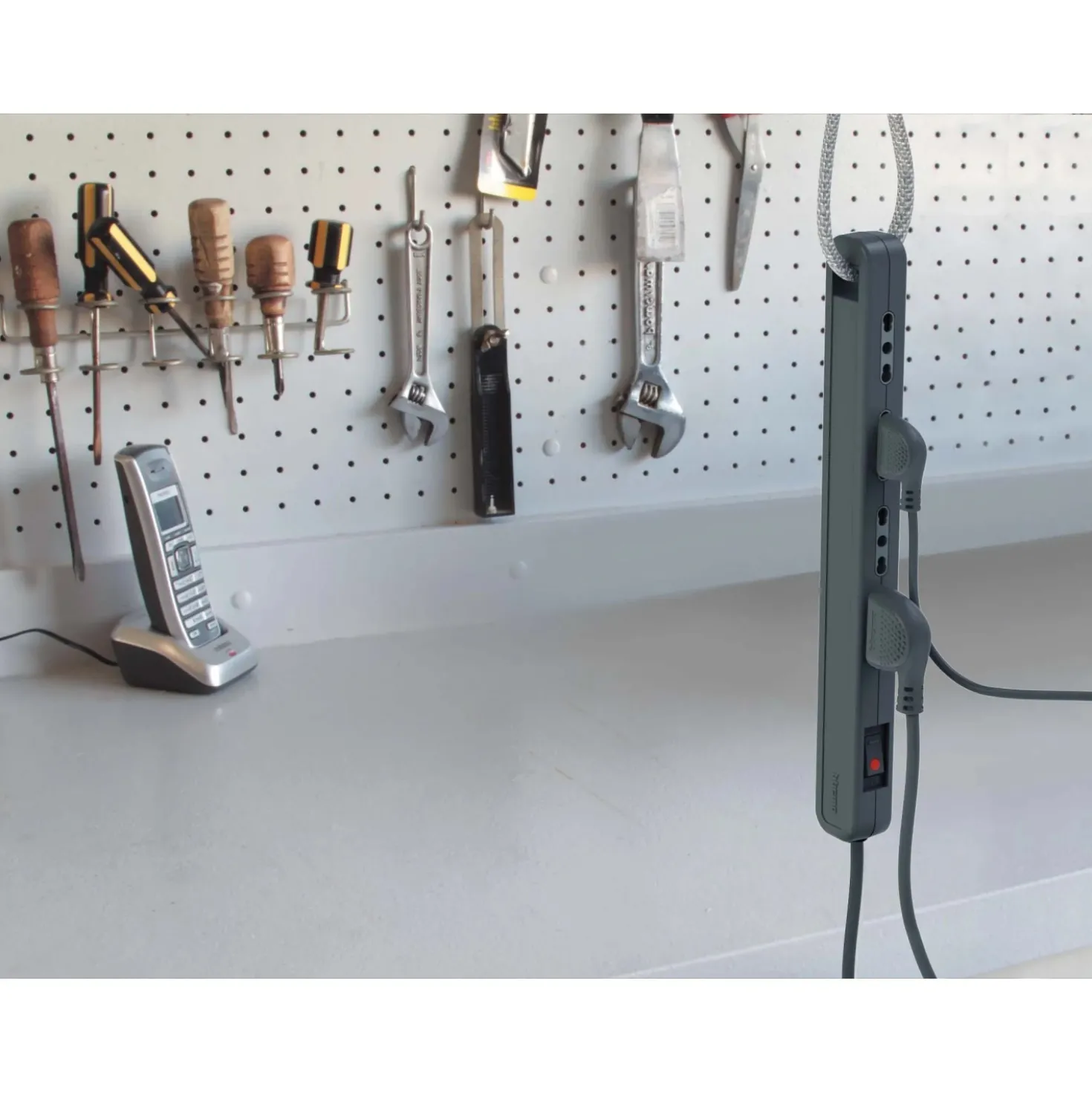 Multipresa elettrica Bticino Ultraslim 4 Prese Bipasso Interruttore nero
