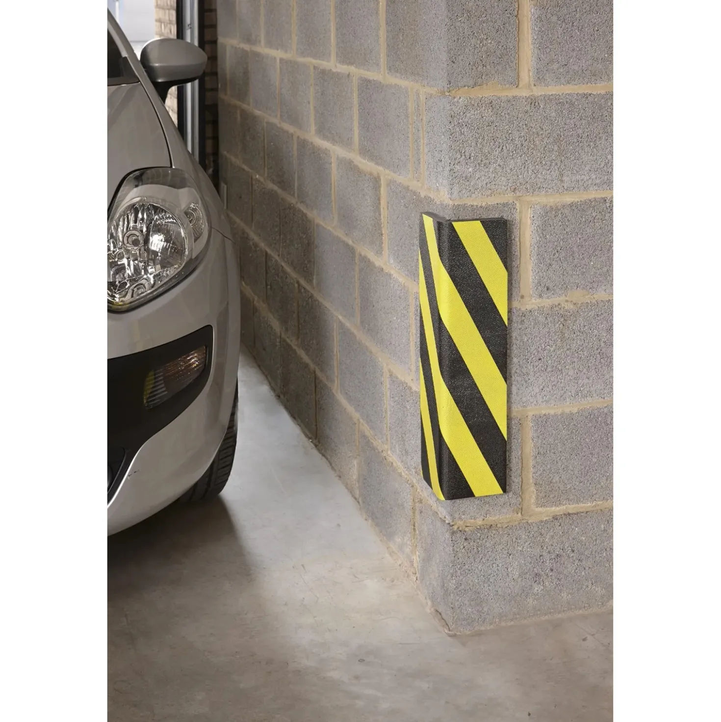 Paracolpi garage adesivo ad angolo 50 cm 12,5x12,5 cm giallo-nero