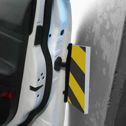 Paracolpo garage catarifrangente gialla/nera