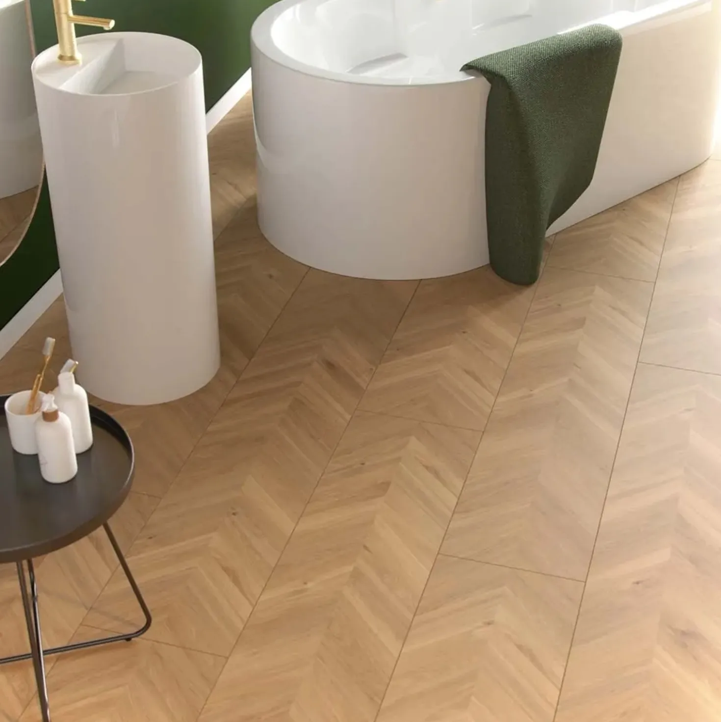 Pavimento SPC Legend rovere scuro sp 4+1 mm 128x29,5 cm