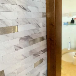 Piastrella adesiva mosaico Carrara 4 pz 300x300x40 mm