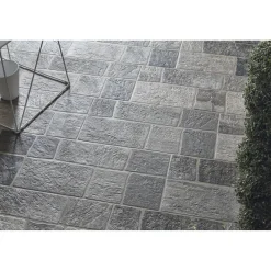 Piastrella da esterno in gres porcellanato Pedra grigio 30,2x60,4 cm 1,65 m²
