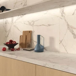 Piastrella in gres porcellanato Iberis Crystal bianco 60x119,8 cm rett