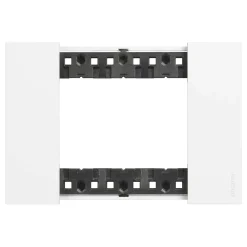Placca 3 moduli in Tecnopolimero Bticino KA4803KW Living Now colore Bianco