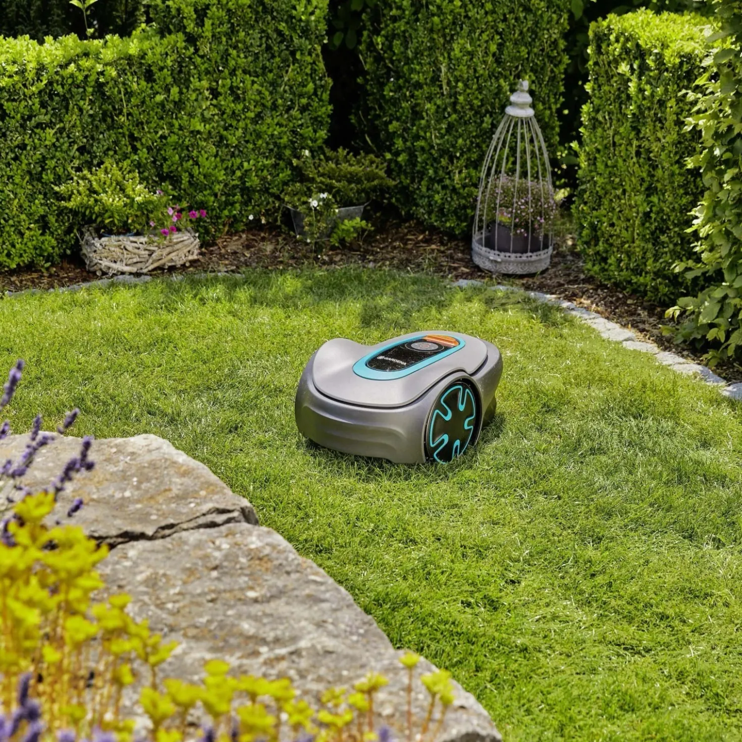 Robot tagliaerba a batteria Gardena Sileno Minimo Bluetooth 250 m²