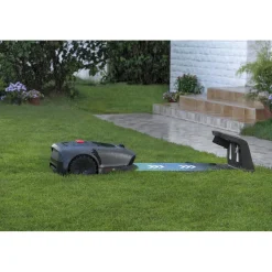 Robot tagliaerba a batteria Mova 600 + Garage 600 m²