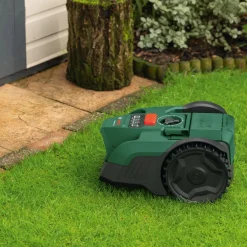 Robot tagliaerba Bosch VisiMow 18V 100 m² con batteria e caricabatteria inclusi