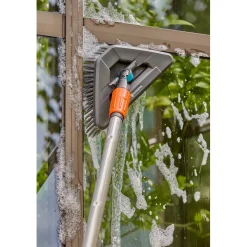 Spazzola con manico Gardena Cleansystem Soft Flex antracite