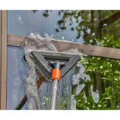 Spazzola con manico Gardena Cleansystem Soft Flex antracite