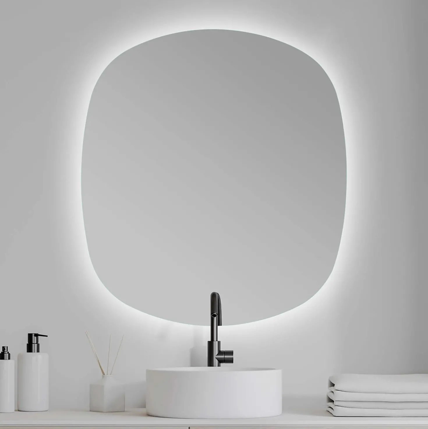 Specchio da bagno Nora LED 70x78 cm