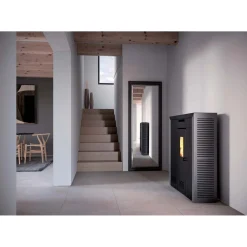 Stufa a pellet sottile ventilata canalizzabile Invicta Daglan Plus 8,3kW grigio