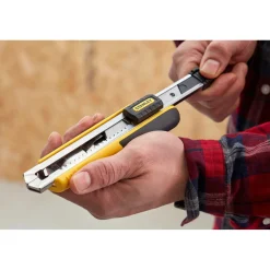 Taglierino professionale Stanley FatMax™ 18 mm nero-giallo