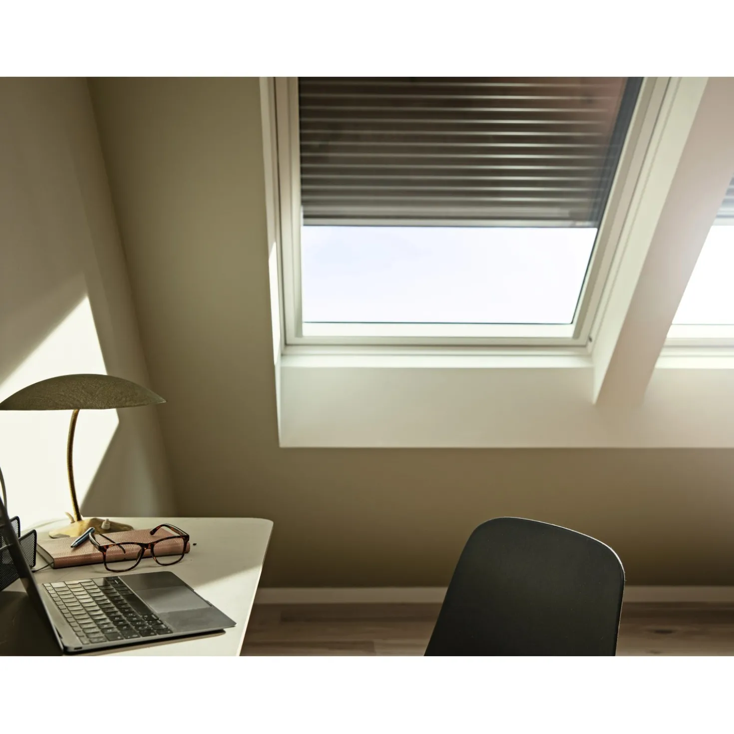 Tapparella elettrica Velux SML MK04 0000S 78x98 cm grigio
