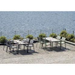 Tavolo e sedie da giardino in polywood nero 4 posti