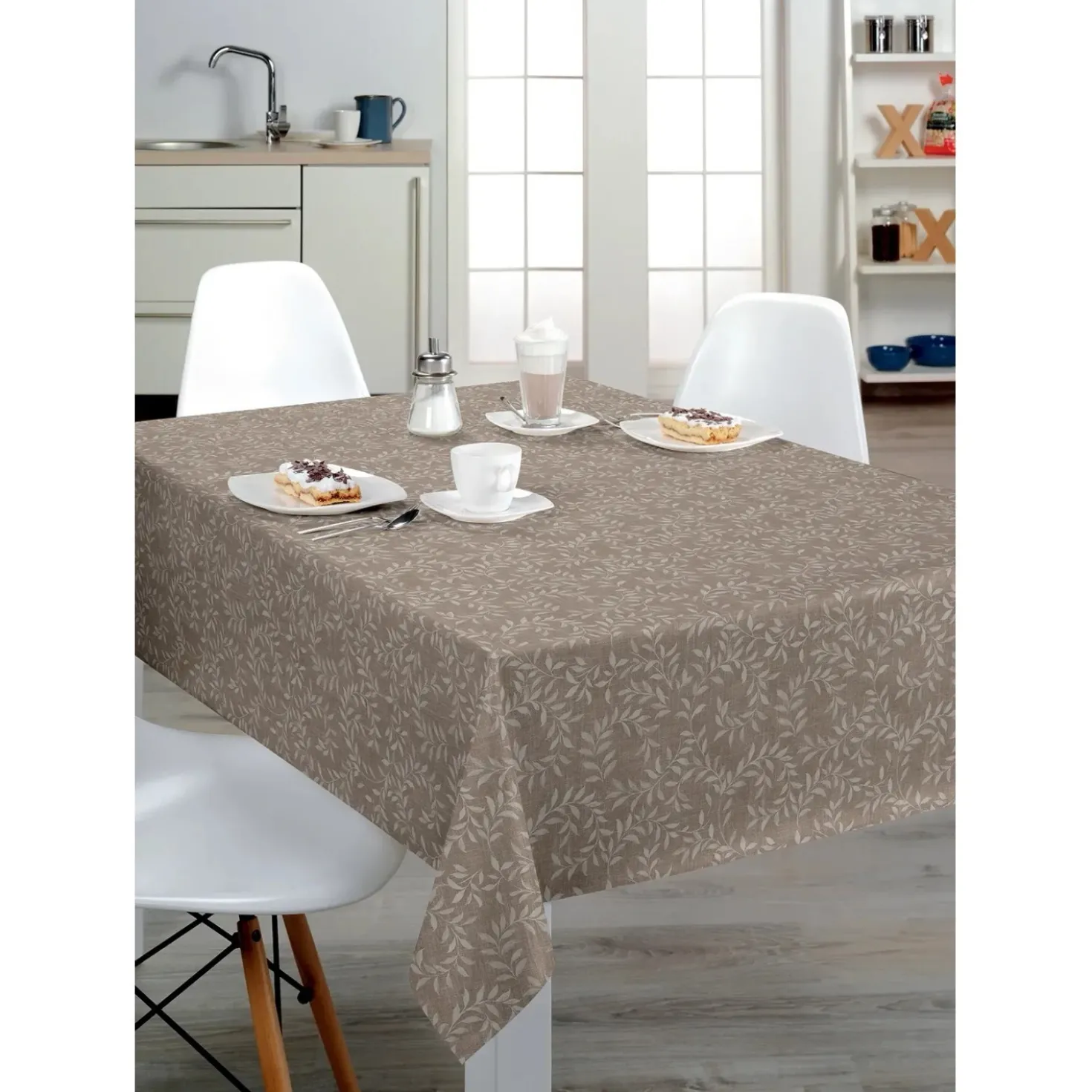 Tovaglia in pvc cerato goffrato con fondo beige e foglie bianche al metro