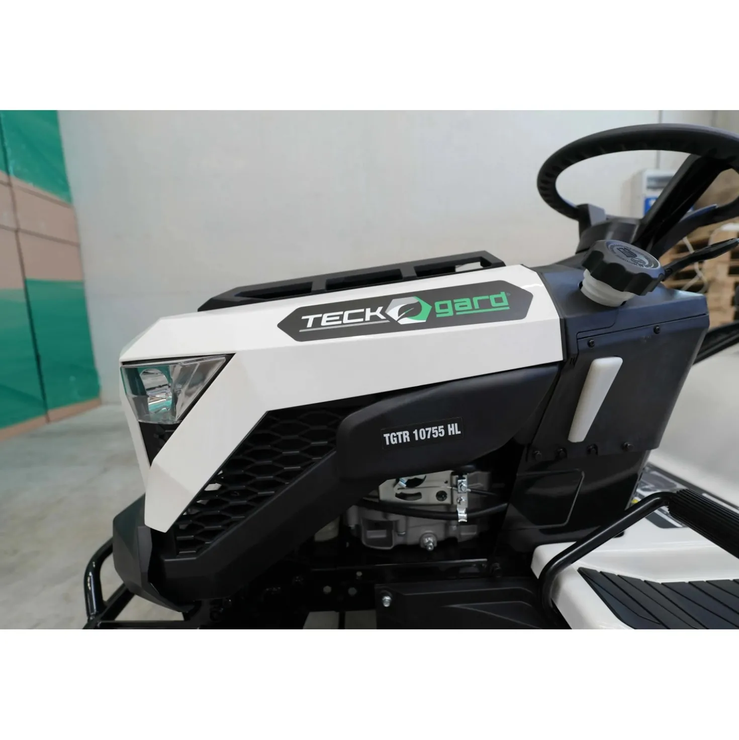 Trattorino tagliaerba a scoppio TECKGARD TGTR 10755HL