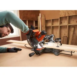 Troncatrice radiale Black+Decker BES701 1500 W